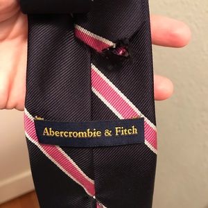 Abercrombie and Fitch Men’s Tie